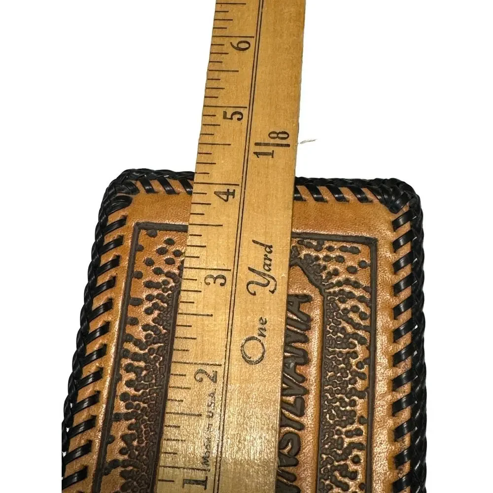Unbranded vintage hand